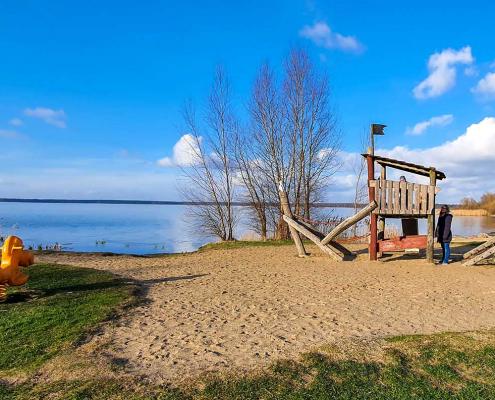 Spielplatz Strand Untergöhren am Fleesensee2